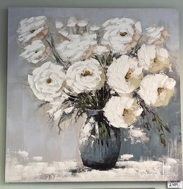 Bílé pivoňky ve váze